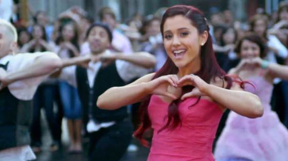 متن آهنگ Ariana Grande - Put Your Hearts Up